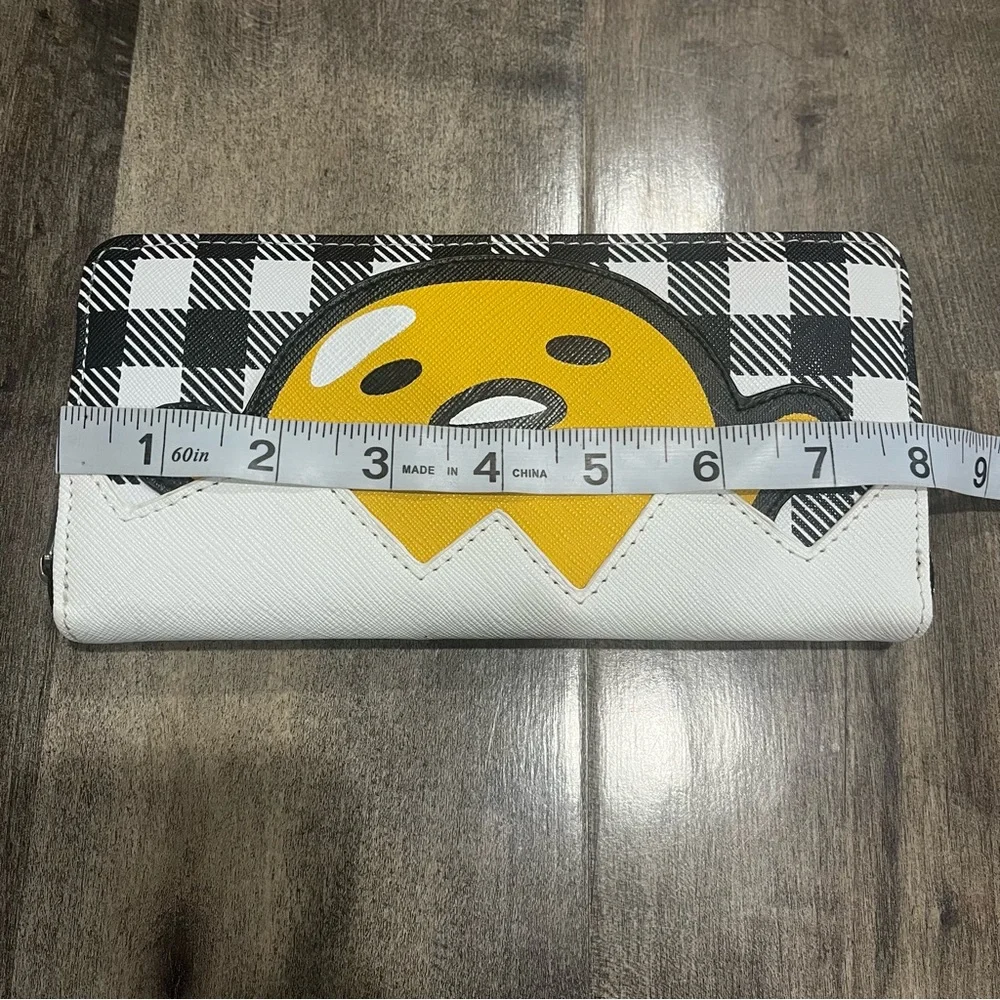 Loungefly x Sanrio Gudetama The Lazy Egg zip-around wallet - RARE